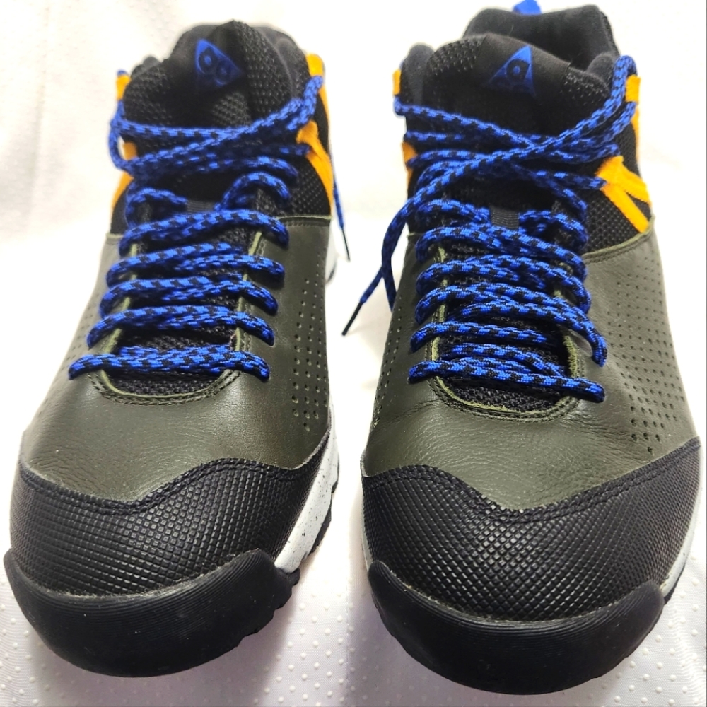 Nike ACG Men's shoes. Size 12.